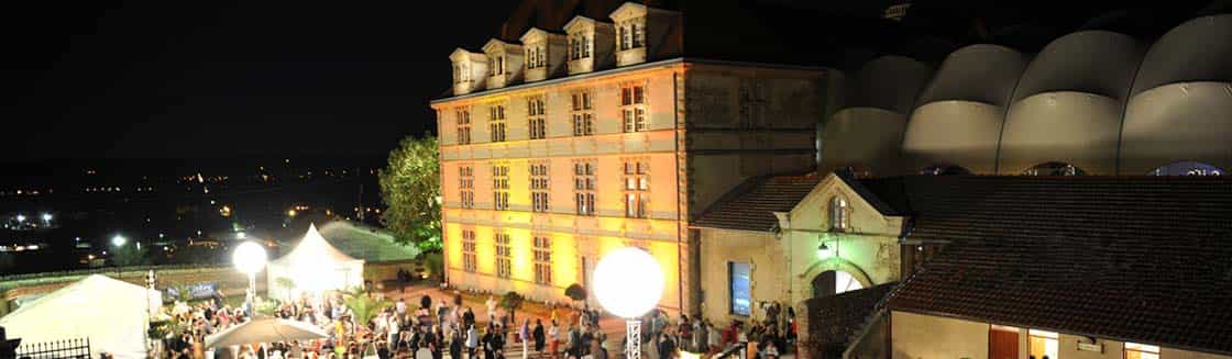 Façade du Château Louis XI -Billetterie Festival Berlioz